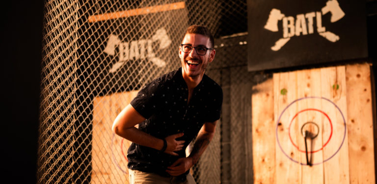 AXE-THROWING-768x376